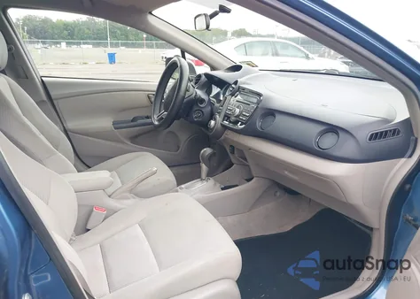 2010 Honda Insight Ex from USA, damaged, VIN JHMZE2H71AS017982